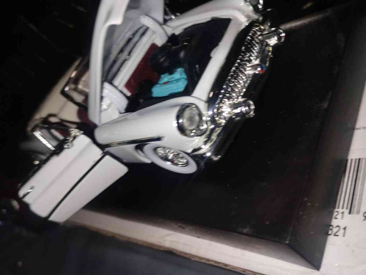 1953 Buick Skylark collectable signature model Car