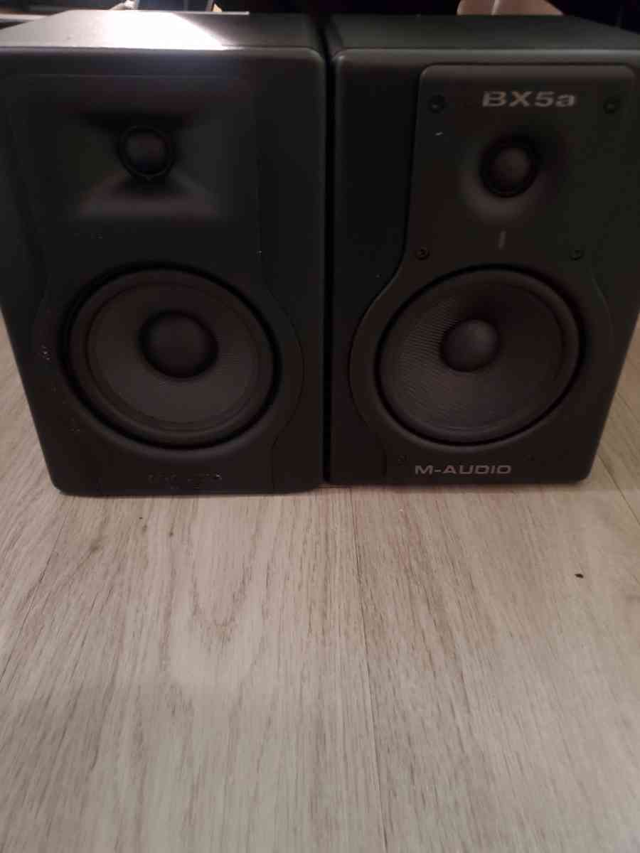 M audio speakers