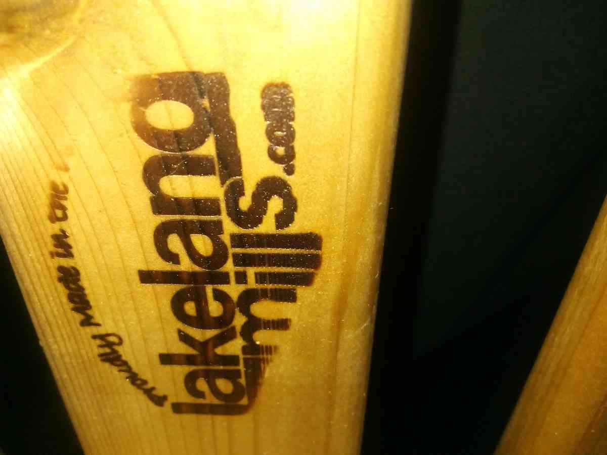 2 LAKELAND MILLS ADK chair and table set