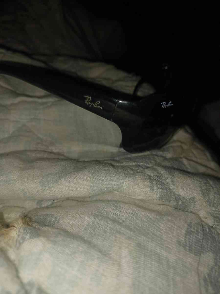 Black Rayban Sunglasses