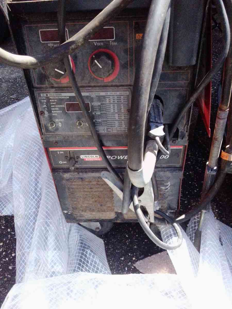 Lincoln Welding Machine