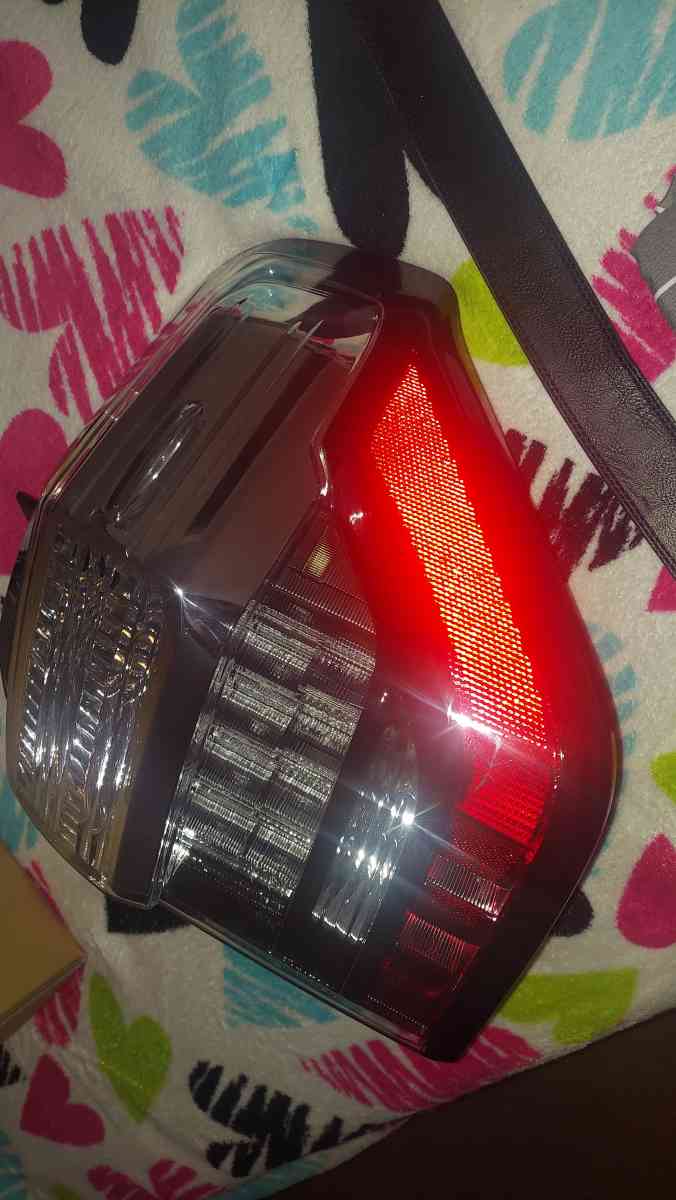 use parts taillight light right side