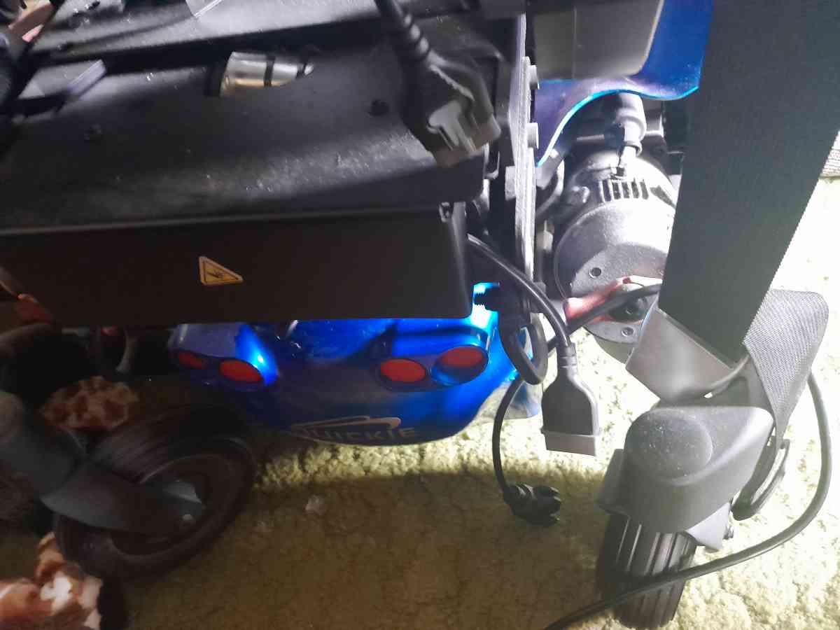 Q500  Quantum power mobilize wheelchair hubber round