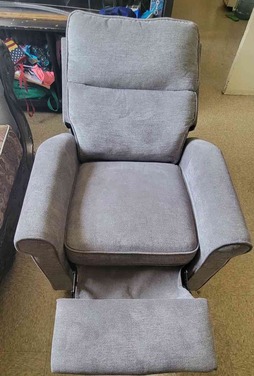 Recliner chair
