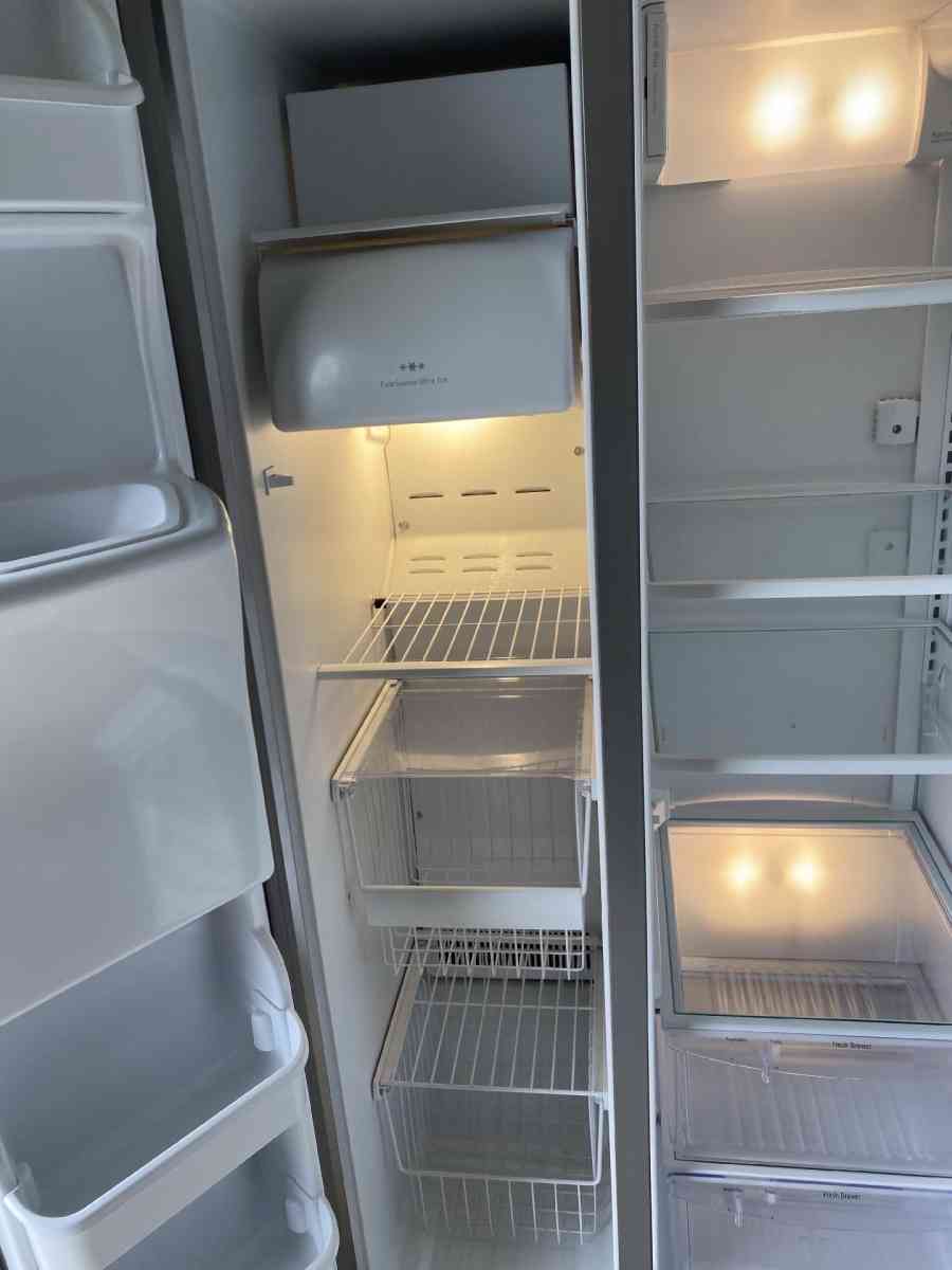 Frigidaire refrigerator 600 OBO