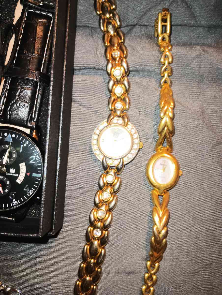 woman vintage watches