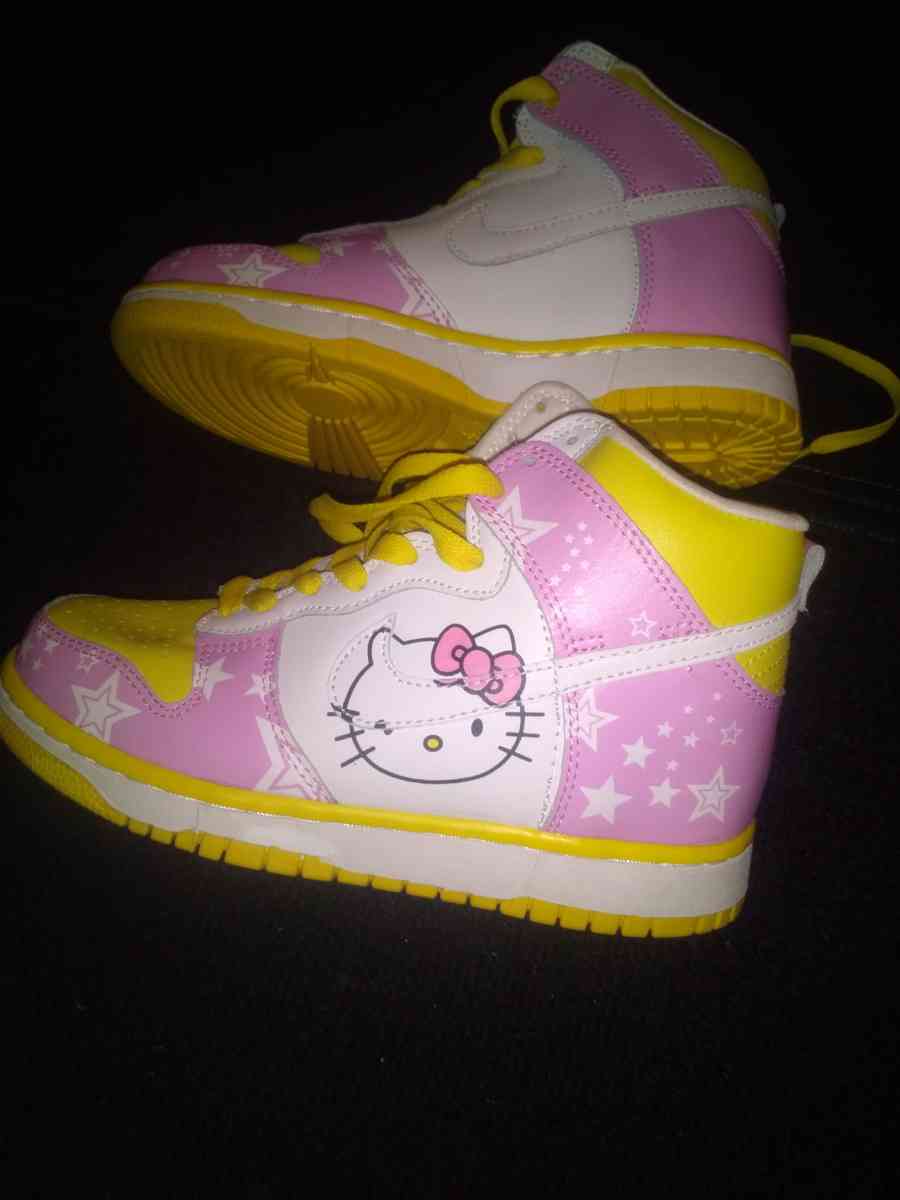 hello kitty nikes