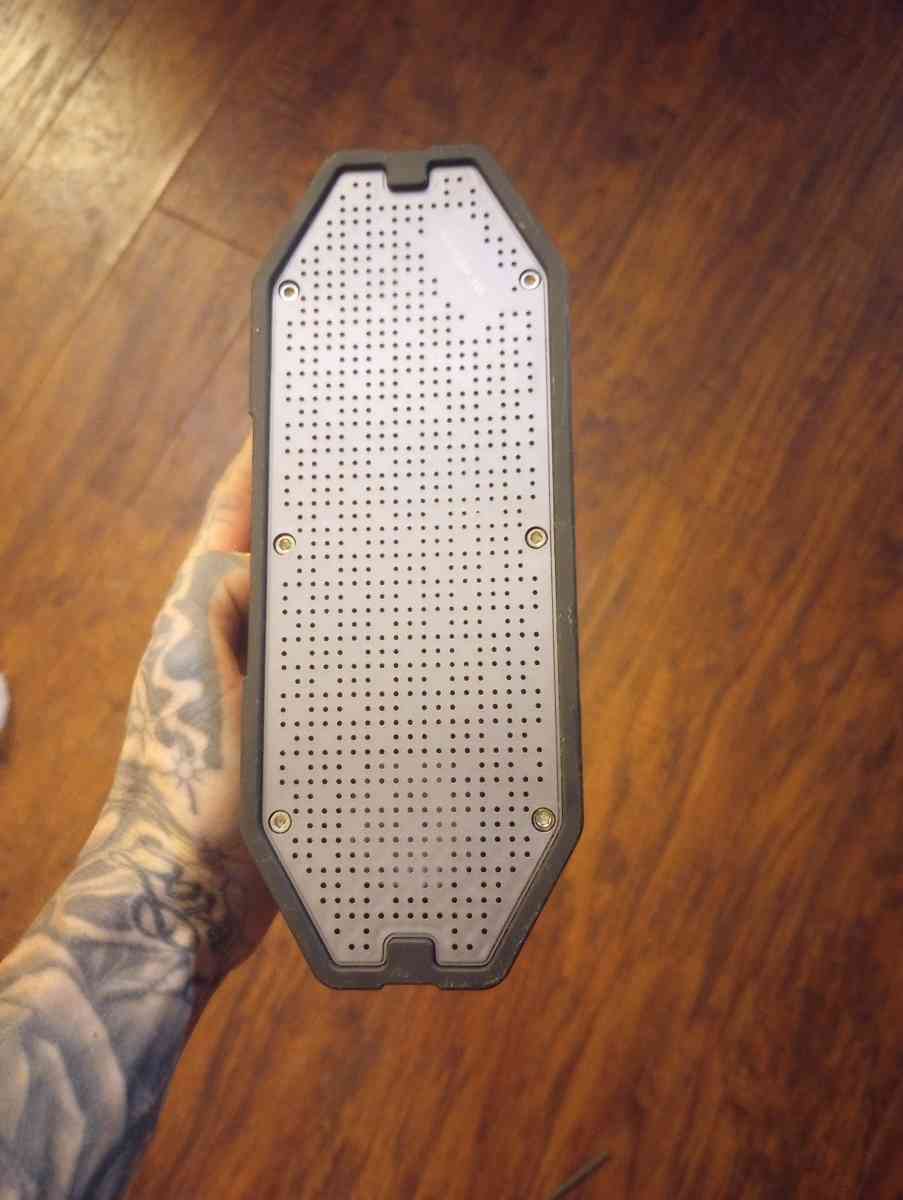 Mercury Bluetooth speaker