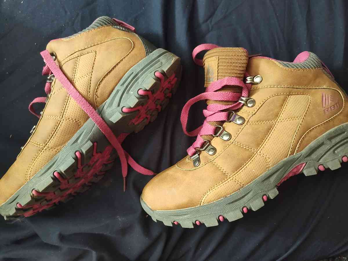 RBX hiking shoes