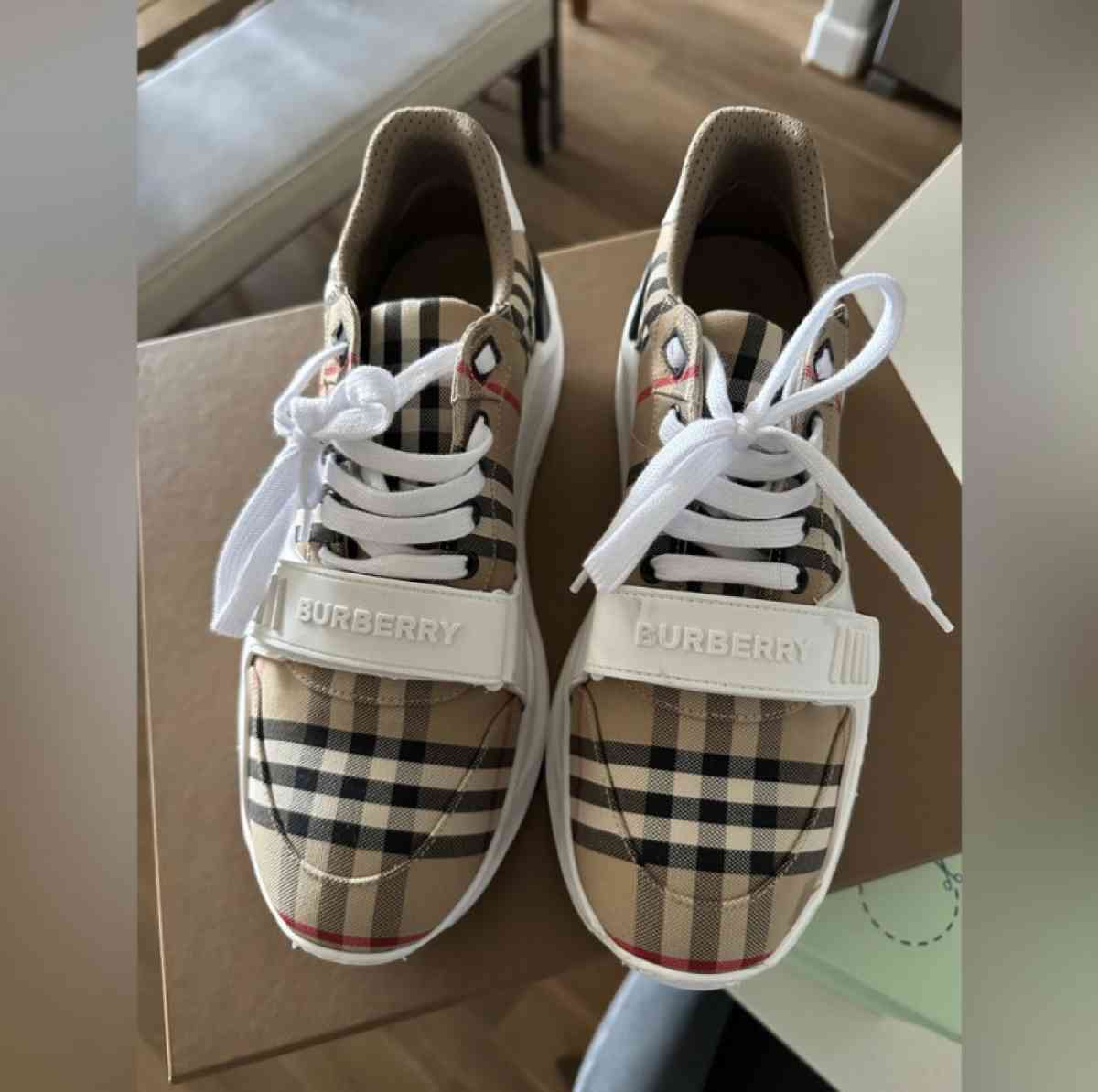 BURBERRY SNEAKS CASHAPP ONLY COME MONEY READY