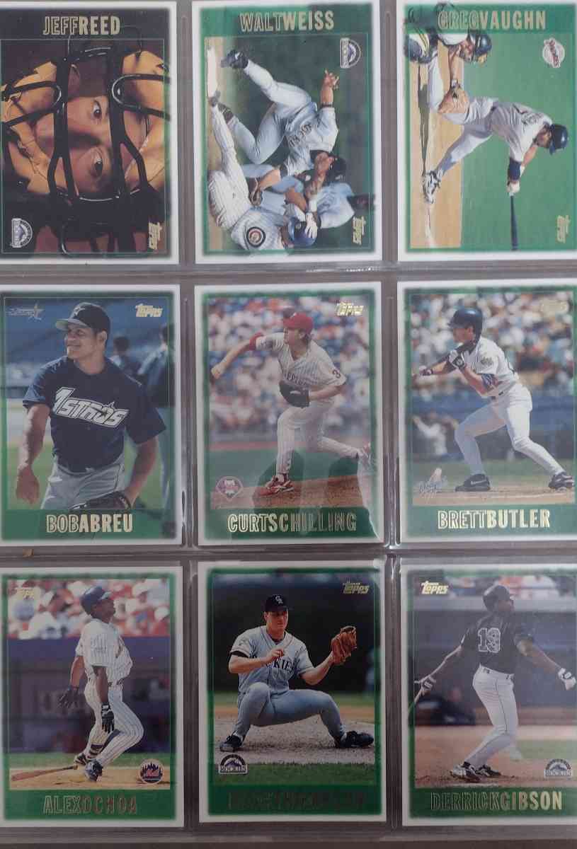lot of 54 raw baseball cards