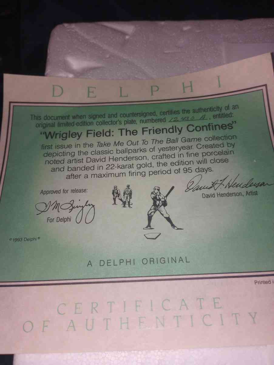 Wrigley field collectors plate 1993