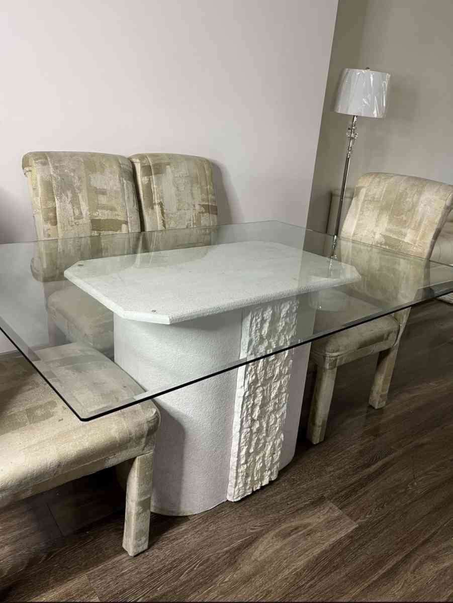 Kitchen Table Set Includes 4 Chairs