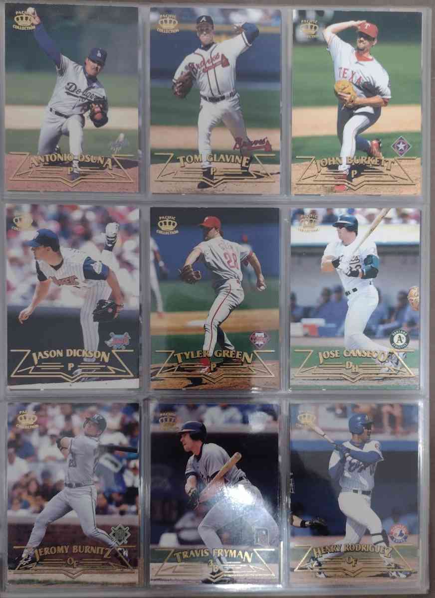 lot of 36 raw baseball cards