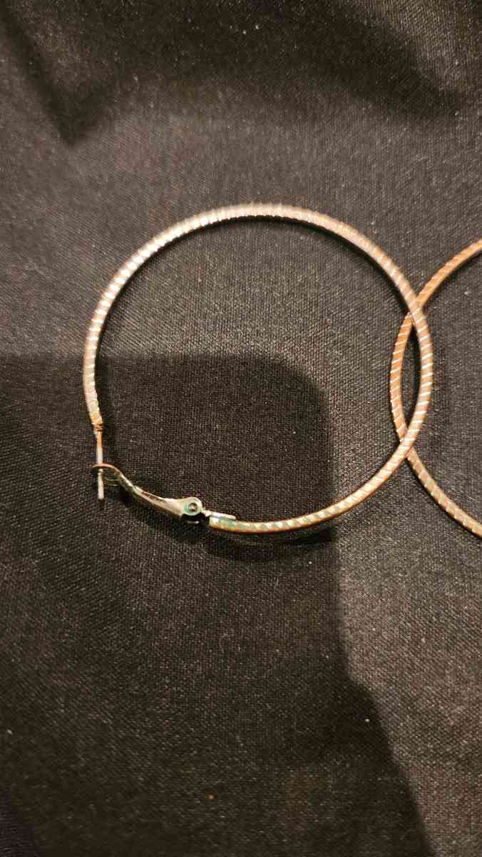 Hoop Earings