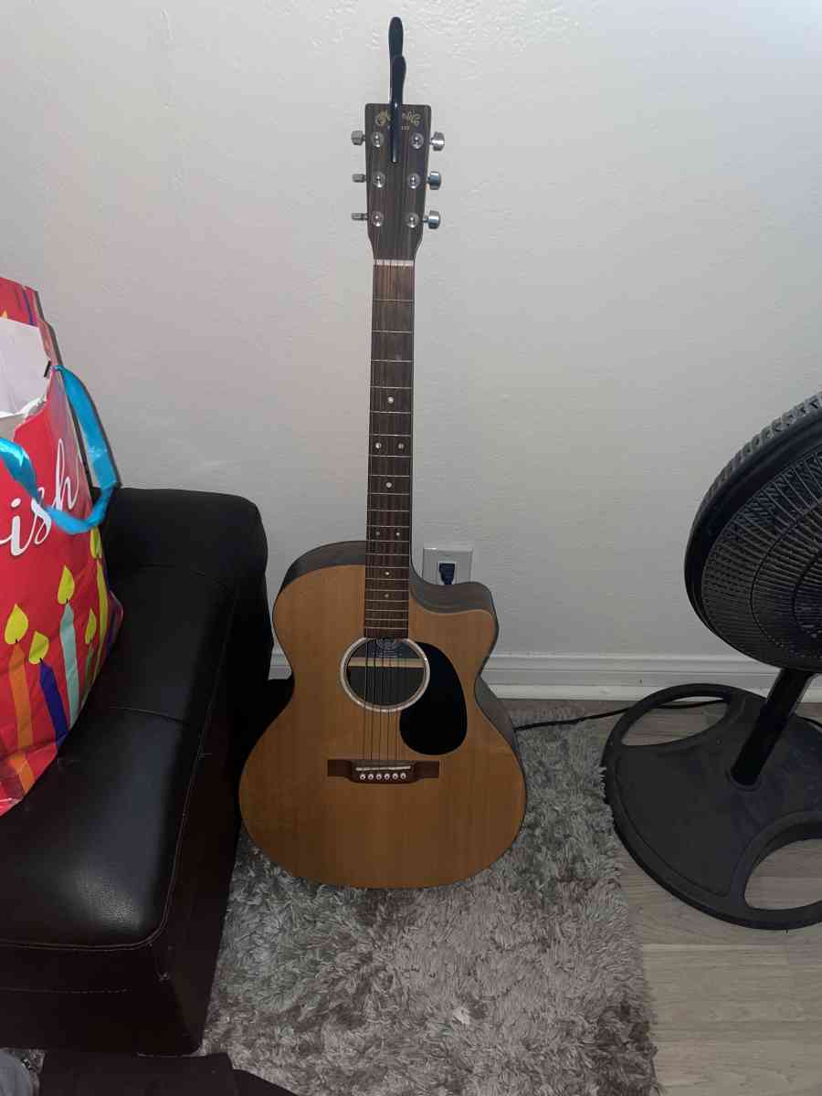 martin co c series acoustic guitar