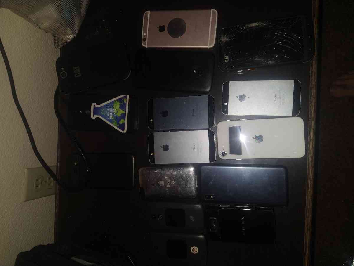 lot of used phones