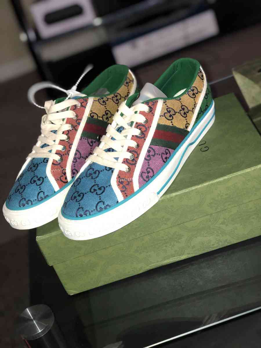 Classic Top Notch 1977 Gucci Soft