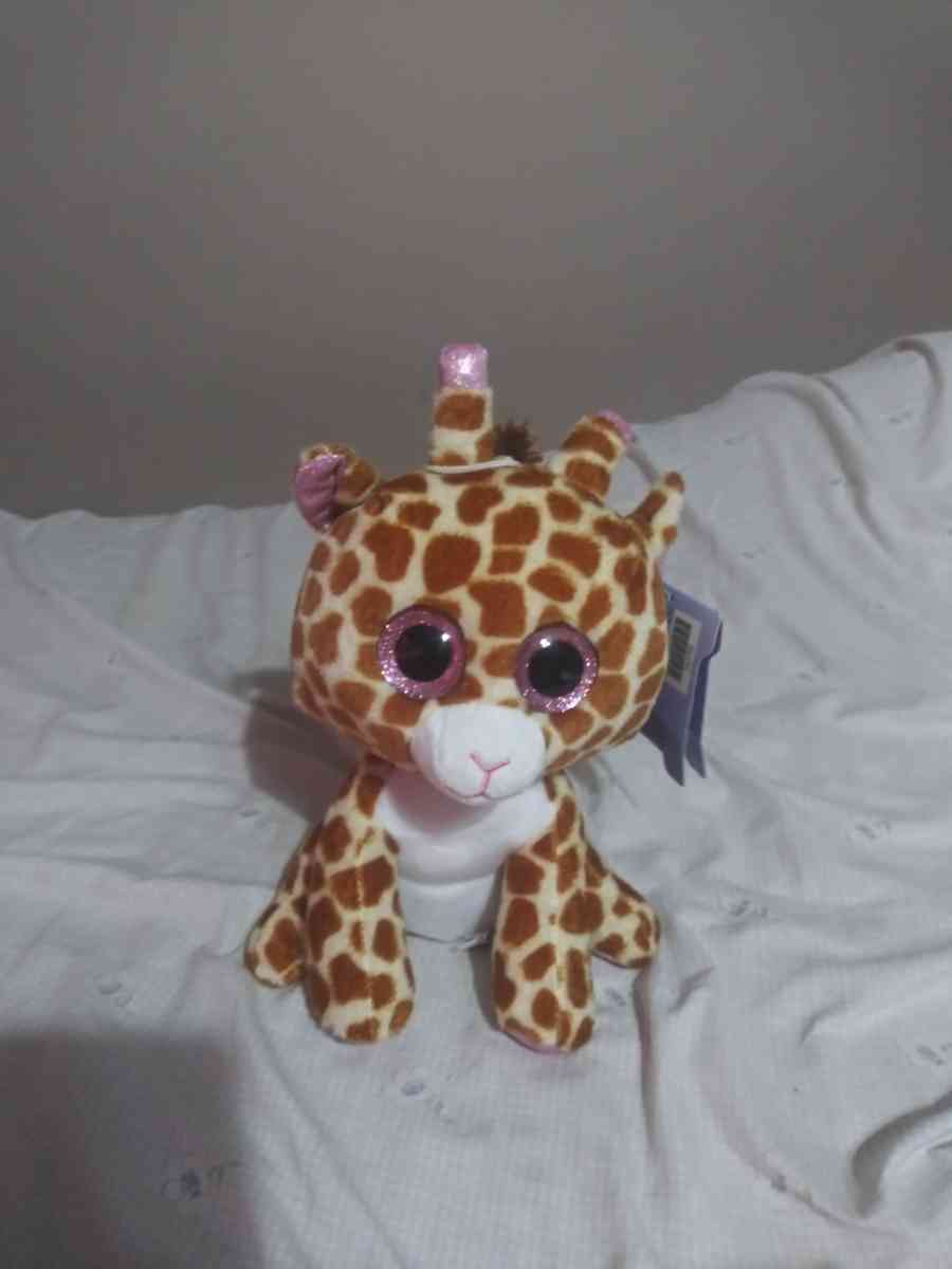 toy giraffe