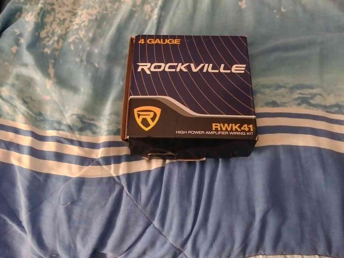 Rockville 2000 Watt Amp And Rockville 4 Gauge Wire Kit