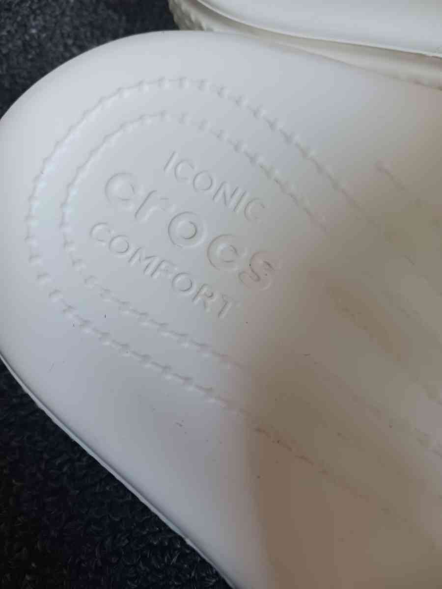 Crocs in White Splatter Paint Design