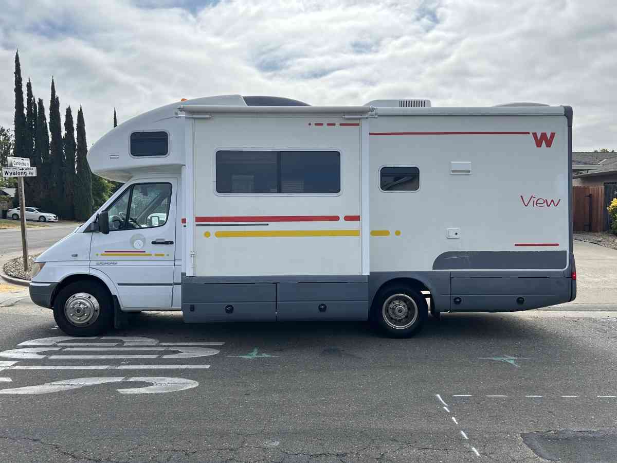 2005 Winnebago view 24ft