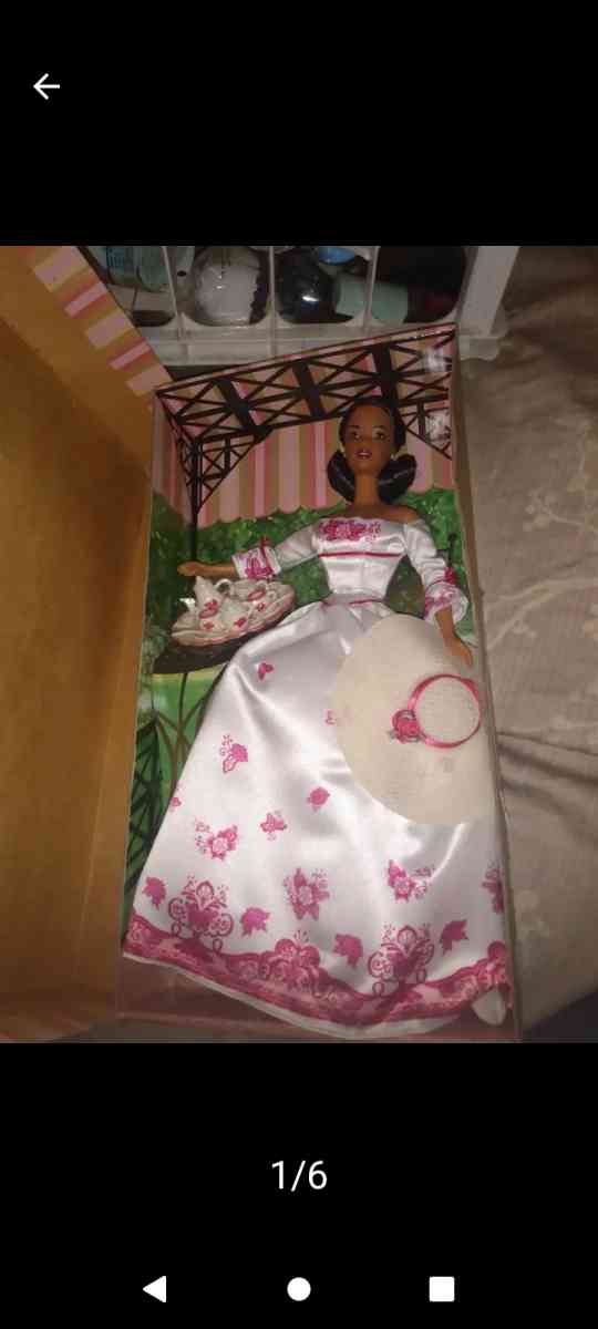 Barbie vintage teaparty 2002 year  in box
