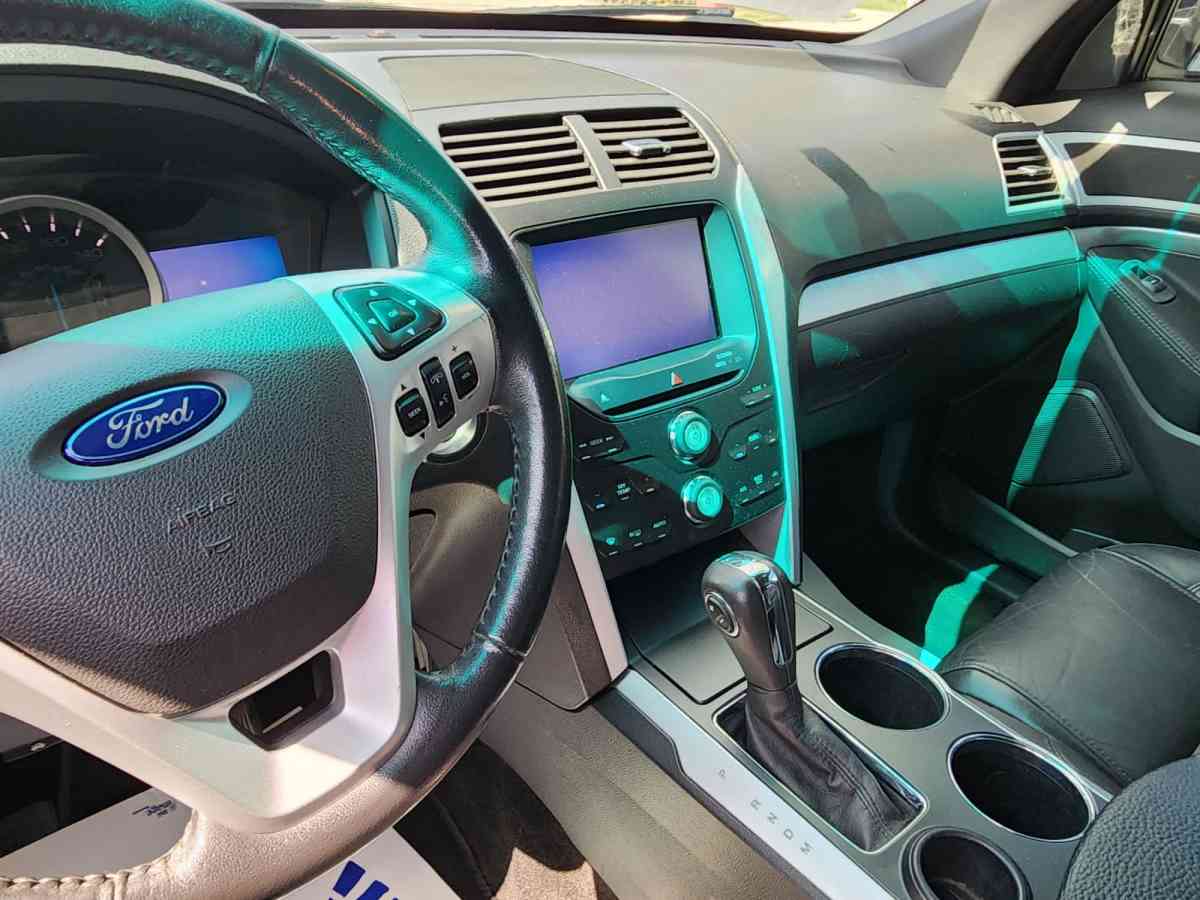 Ford Explorer V6 XLT 2013