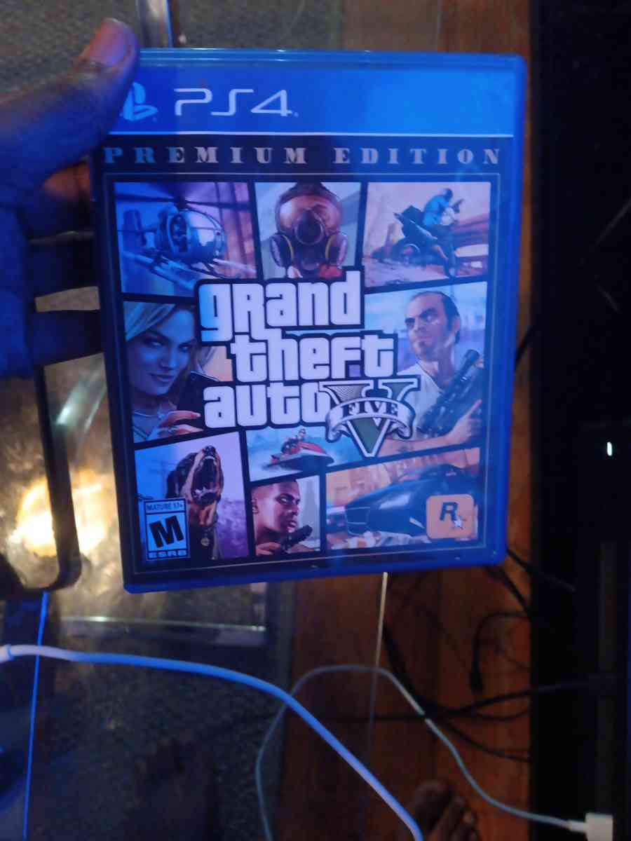 PlayStation 4 along with gta5 premium keyboard 1controller