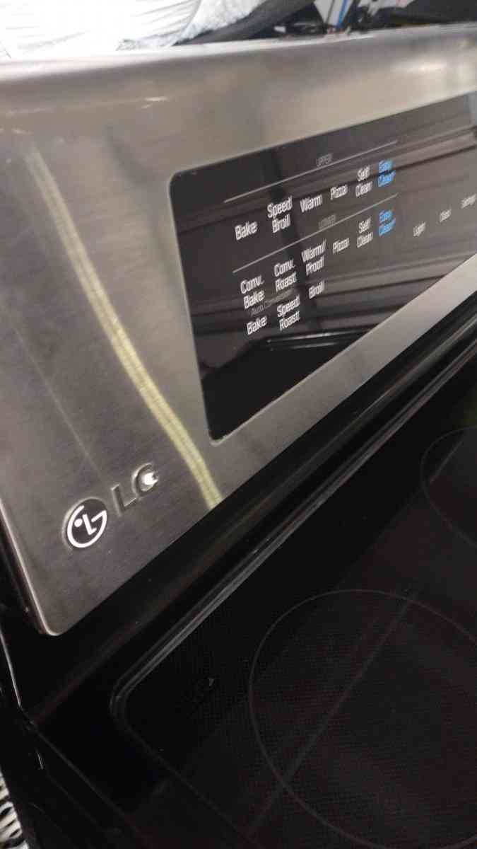 LG Electric stove oven
