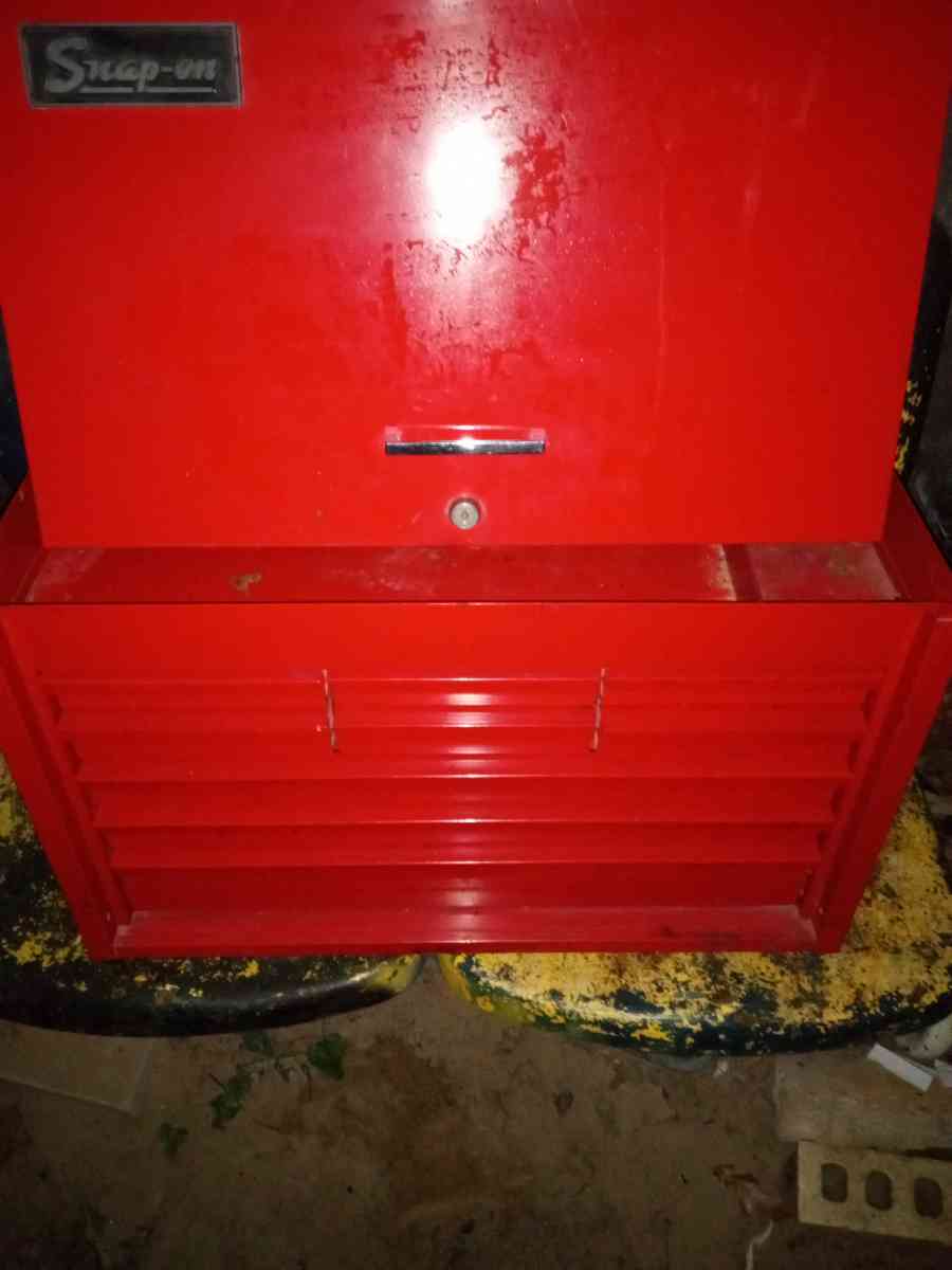 Snap On Top Chest