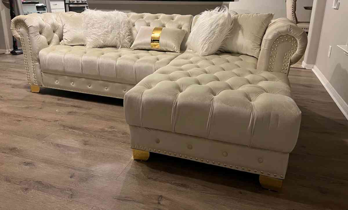 Yaz Cream Sectional with gold legs we have delivery  today 4