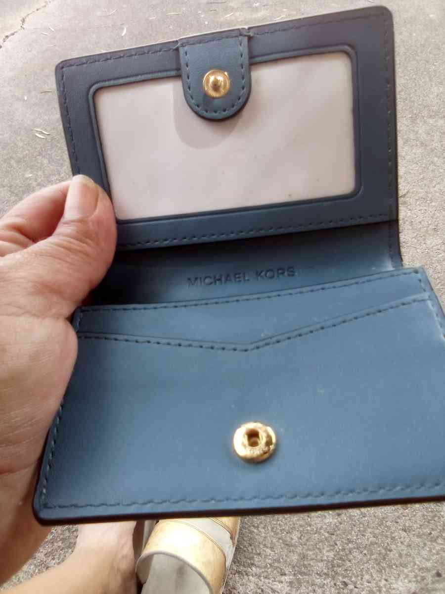 Michael Kors mini wallet