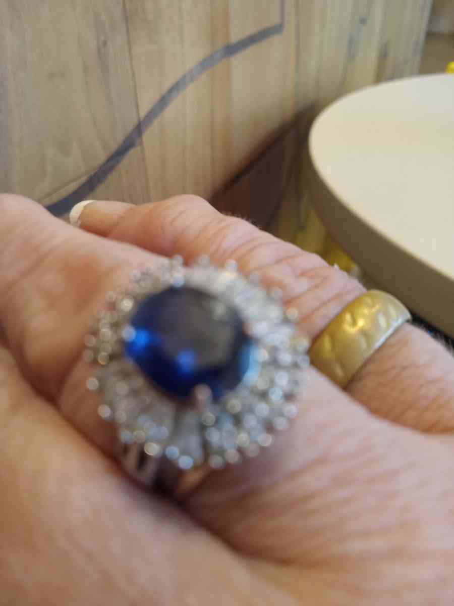 1ct Saphire Solitary with cz baguette sterling silver sz7