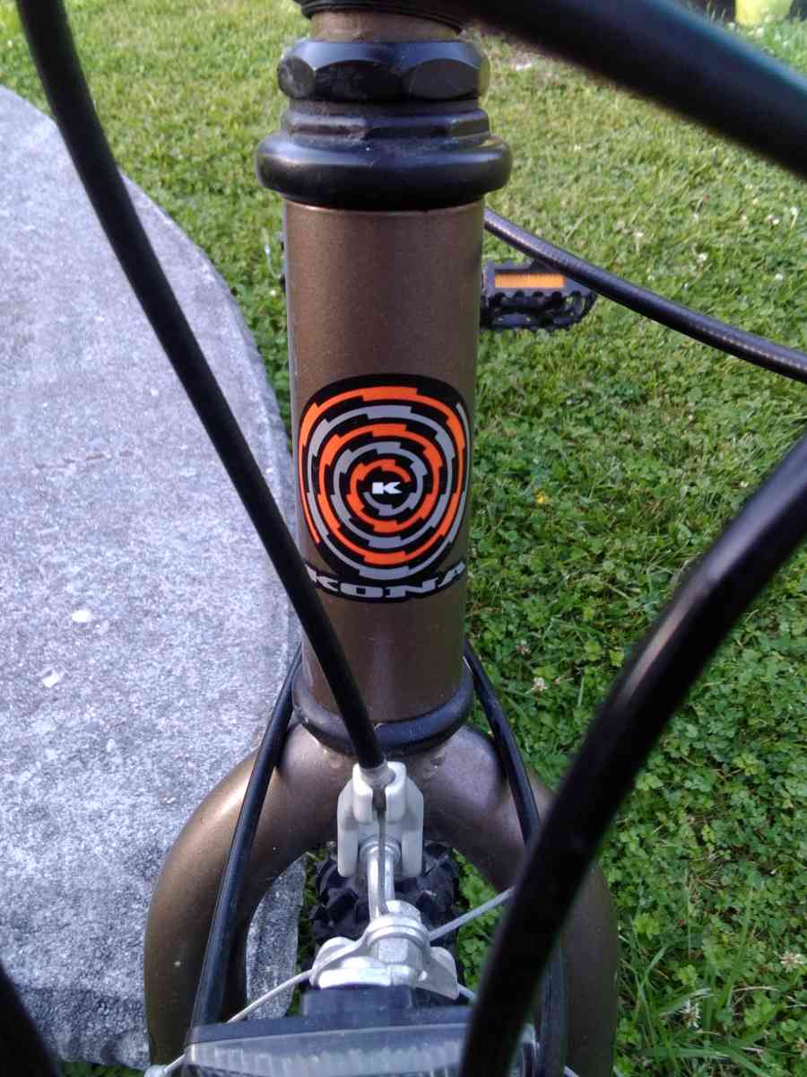 Kona light racing bike