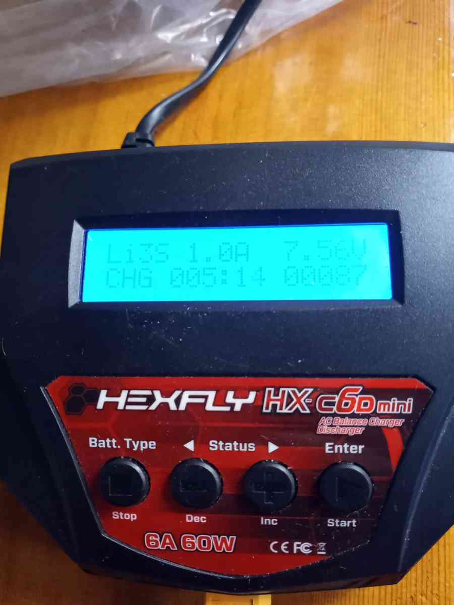 Redcat Hexfly Quick Charger Plus 3 Batteries Like New