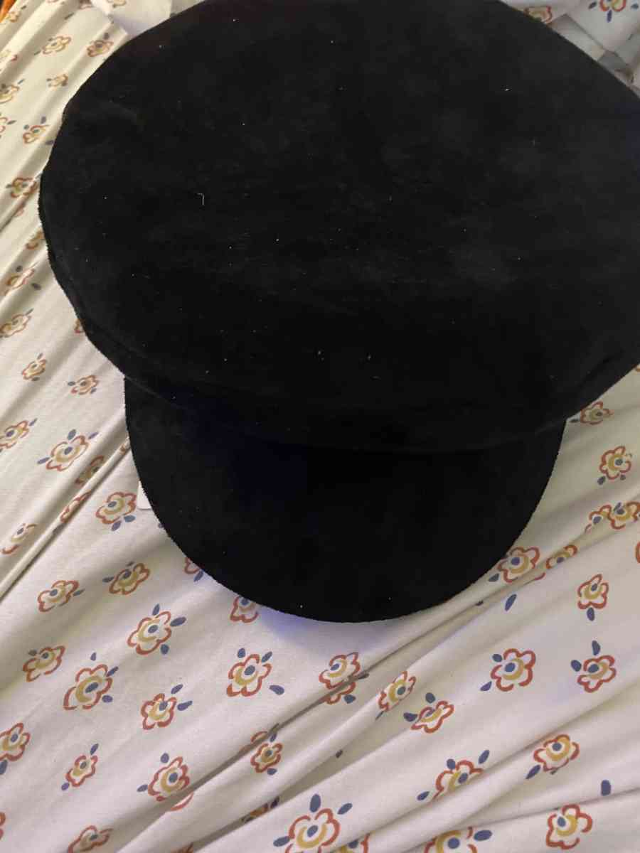 Gorgeous lack of color brand new hat