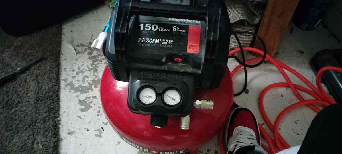 AIR COMPRESSOR