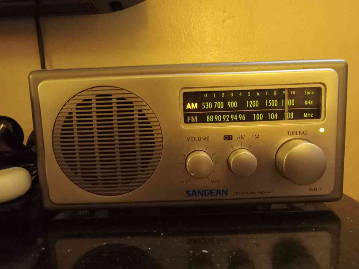 Sangean AM FM Radio