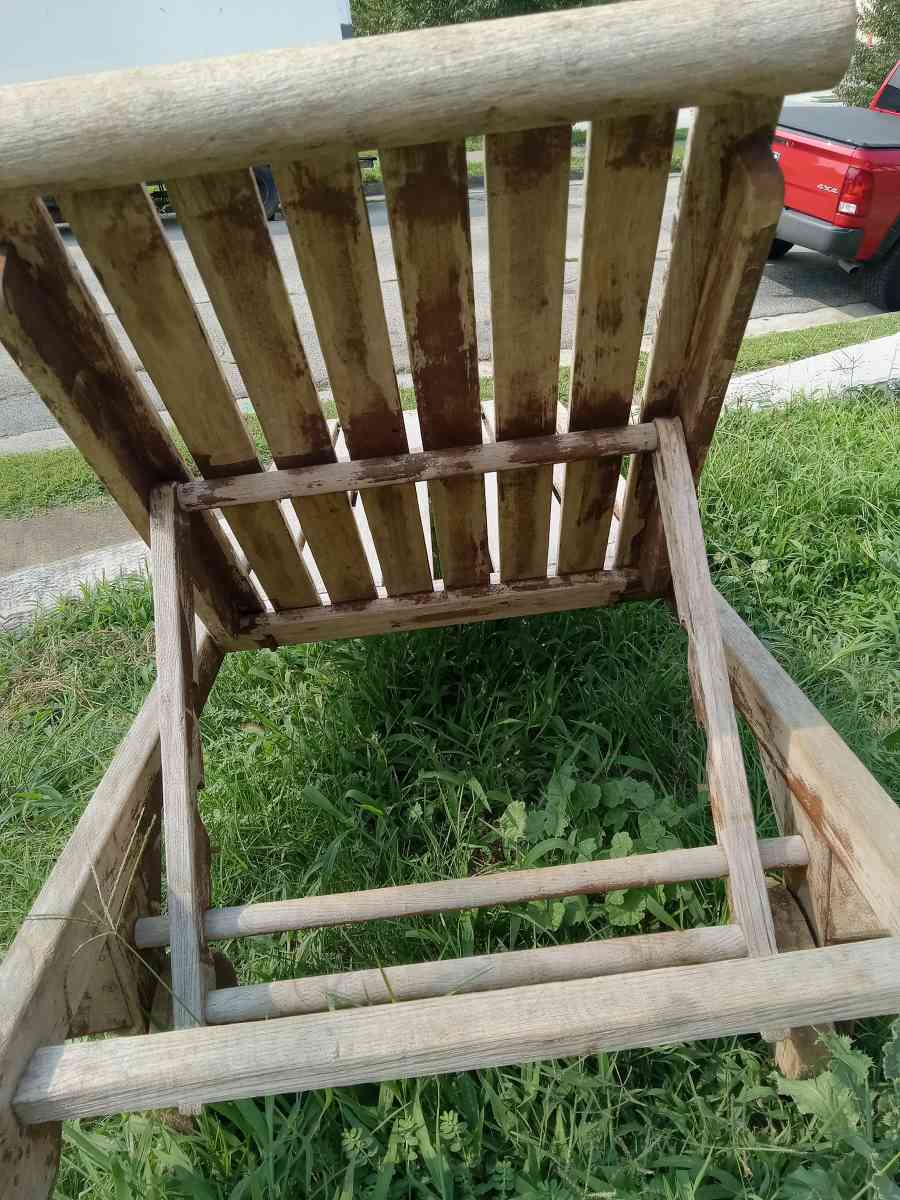 3 Antique Pool Patio Lounge Chairs