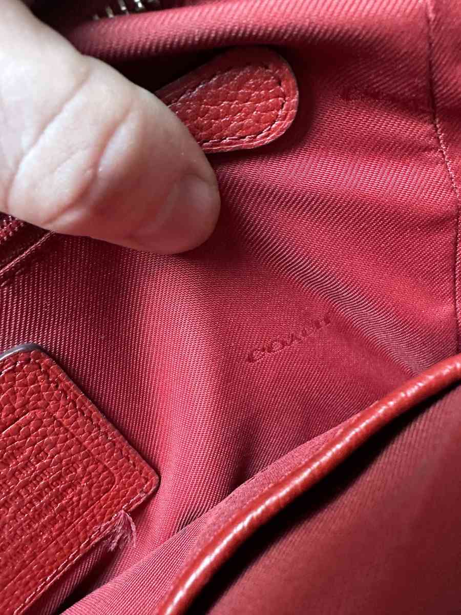 1 Ladies Burgundy COACH PURSE