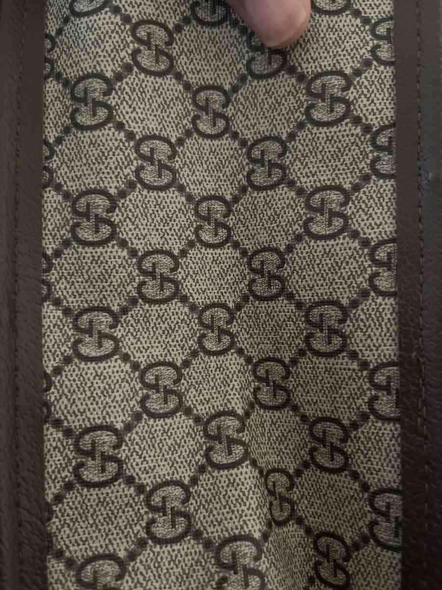 Gucci hand held purse