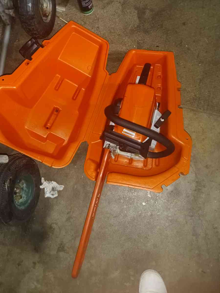 Stihl Chainsaw and Case