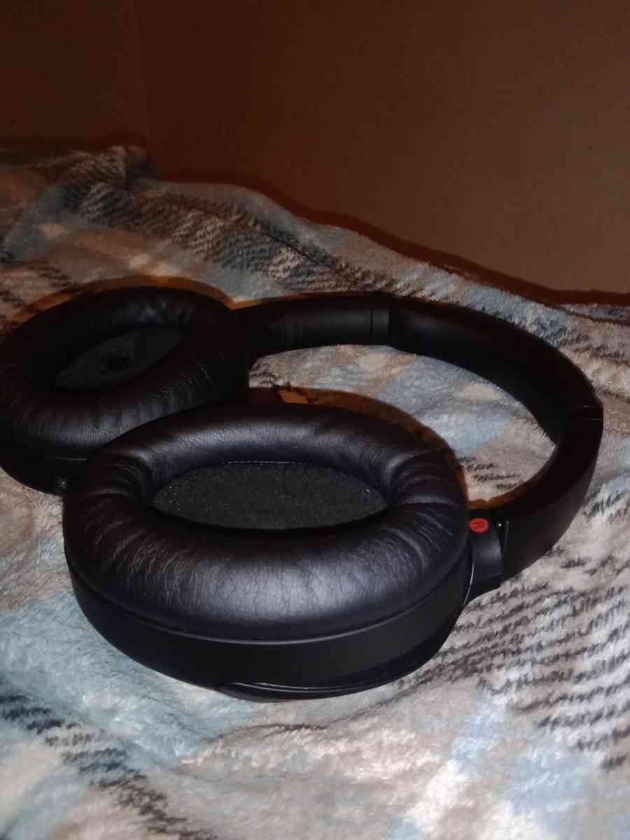Sony Bluetooth headphones