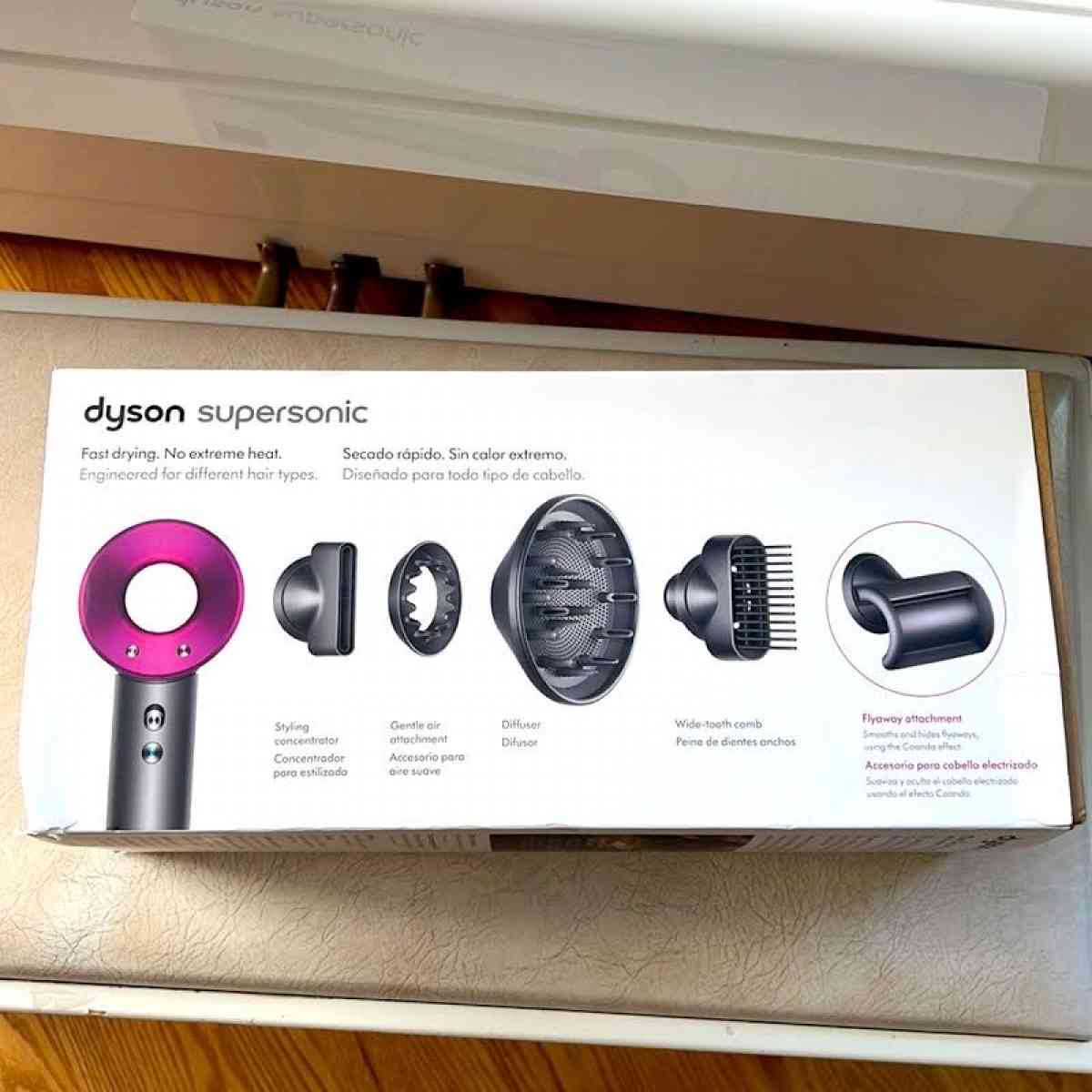 Dyson Supersonic Hairdryer Everything included Multicolor