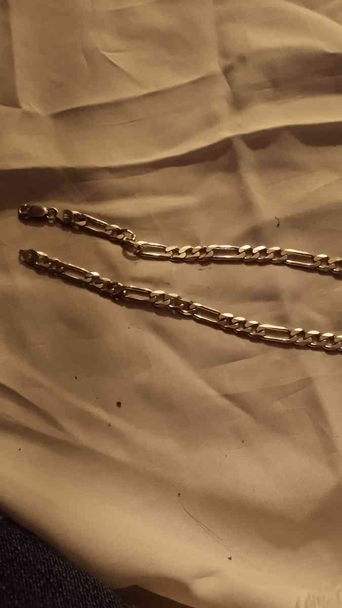 24 inch Italian silver Figaro chain