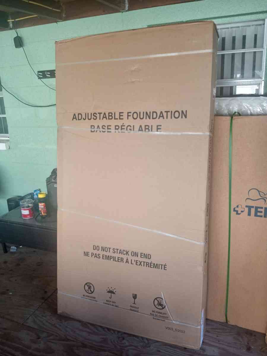 Brand New adjustable base Tempur Sealy