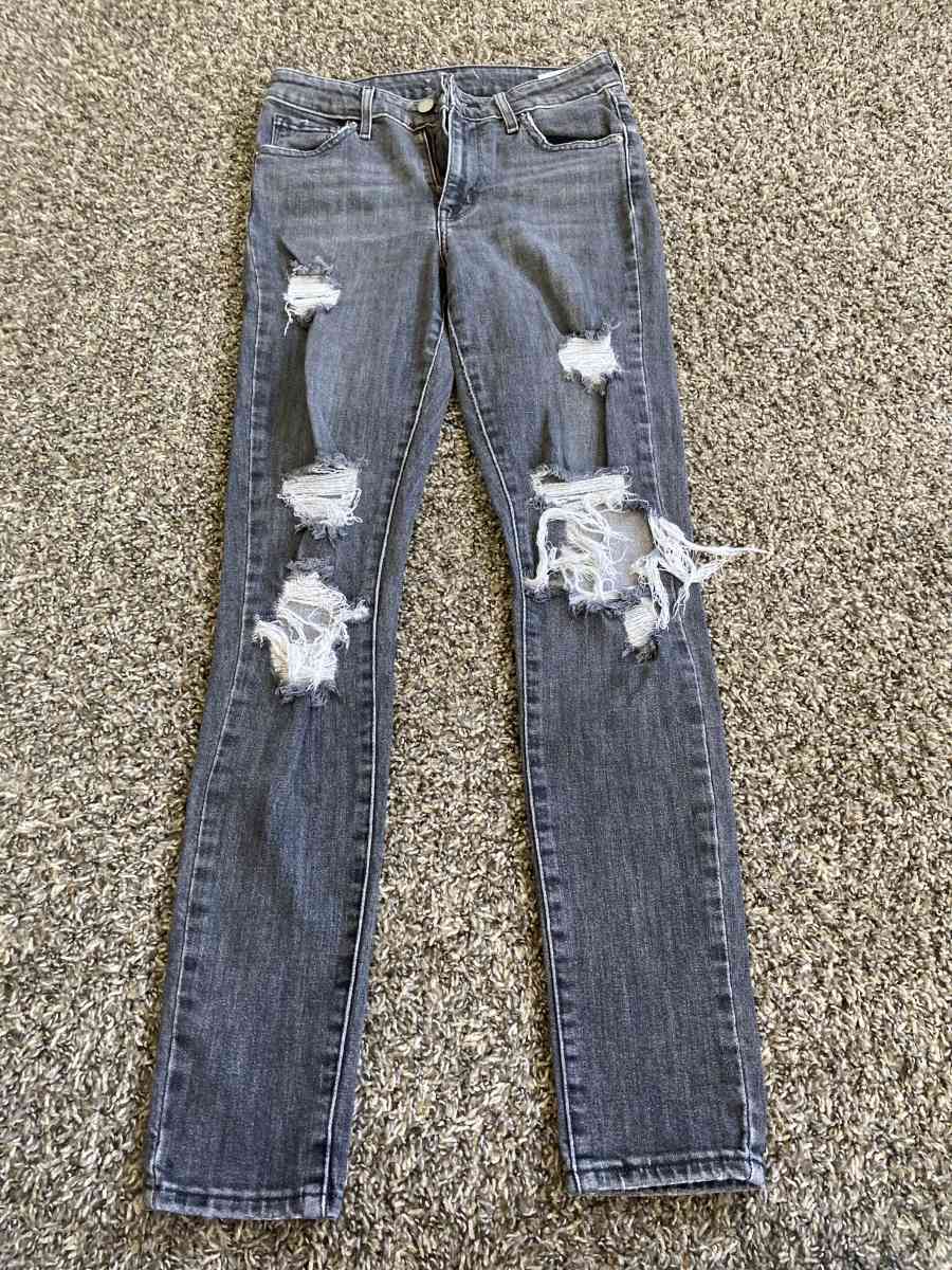 Levis Skinny Ripped Jeans Size 7s