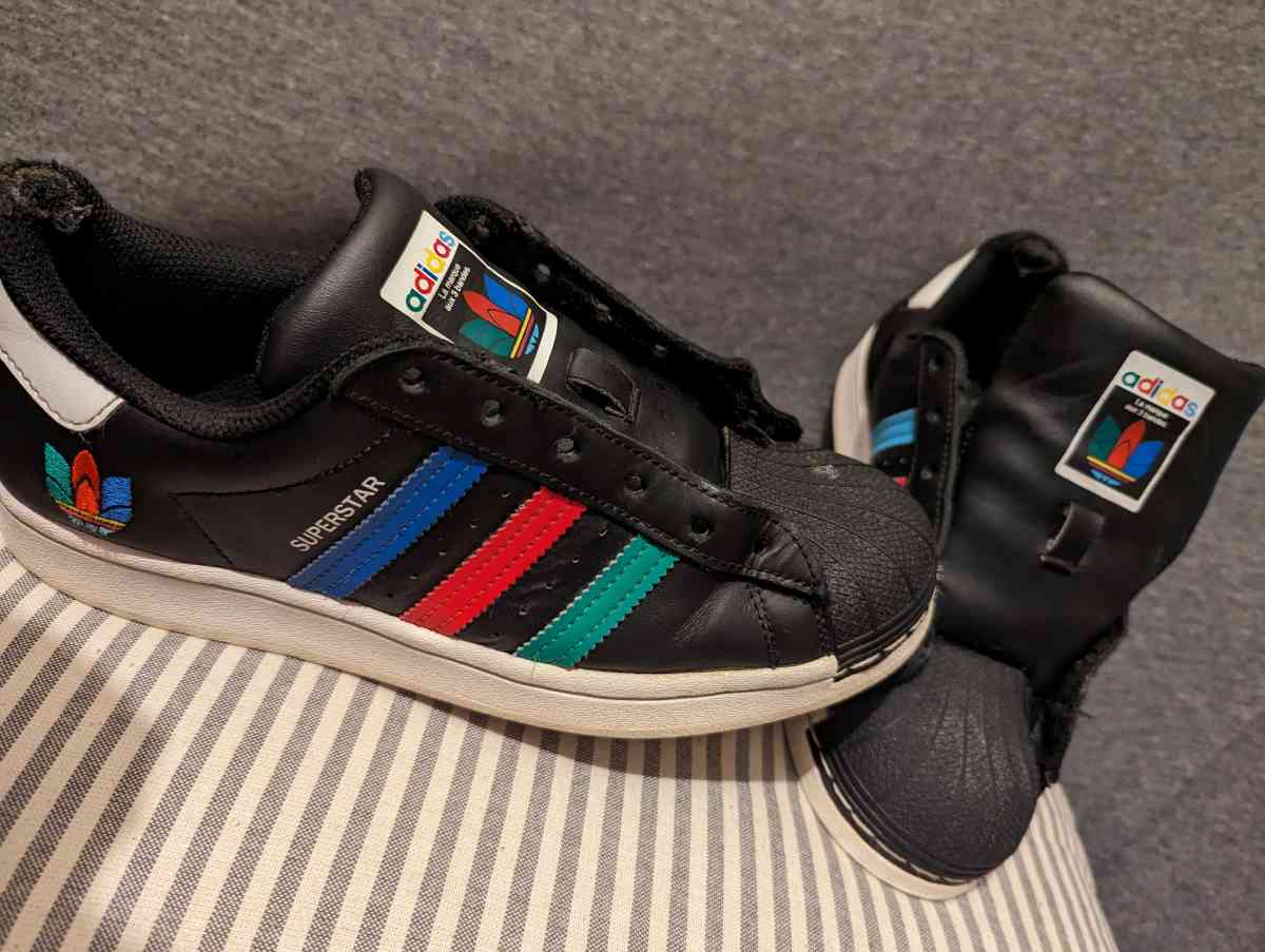 Adidas Superstar Sneakers