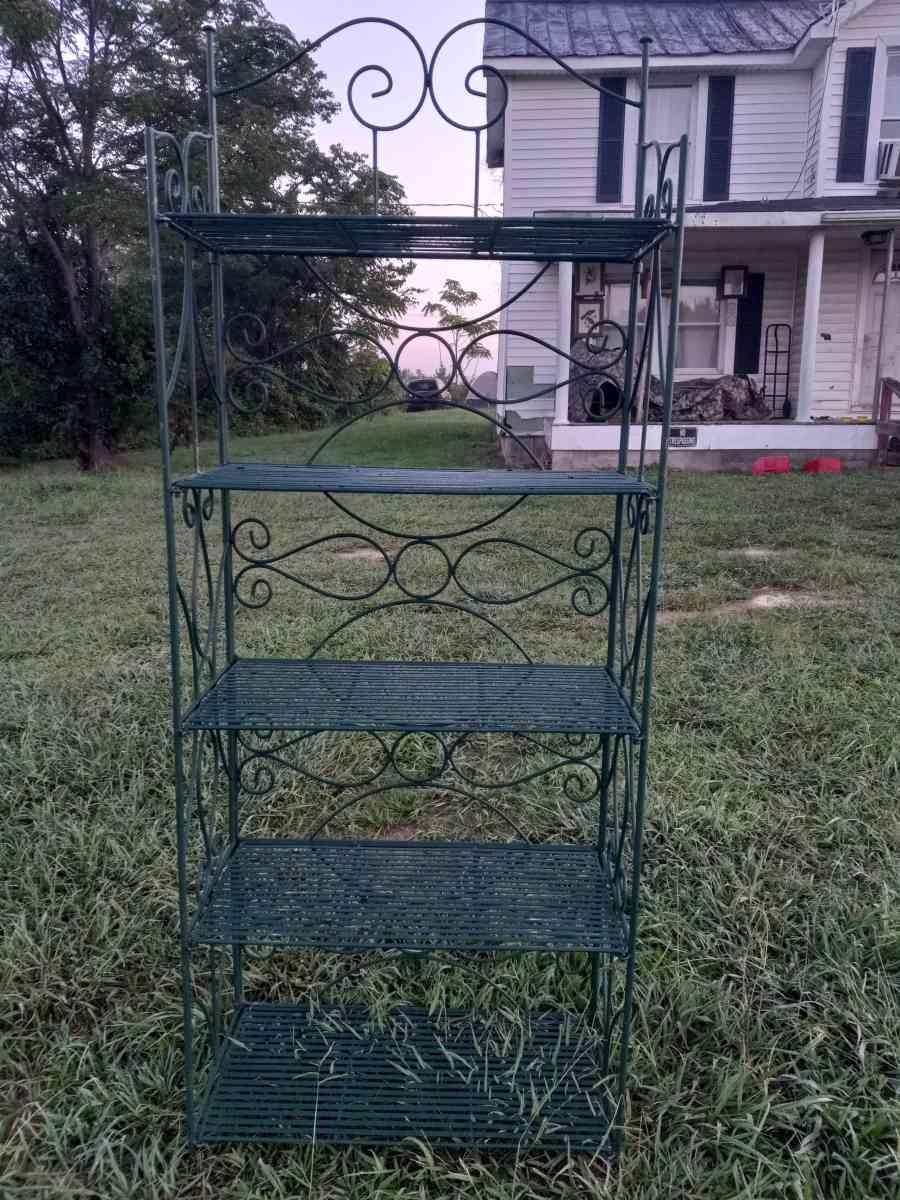 nice heavy duty shelf